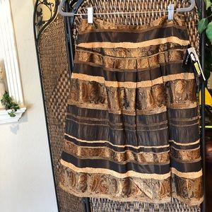 Brocade brown skirt